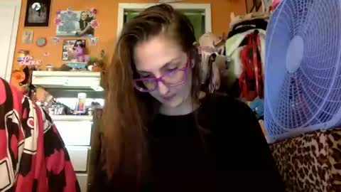 Snapshot of lillylushabae chatting on 09.15.25 hi guys im back on here 3 online show from 09.15.25