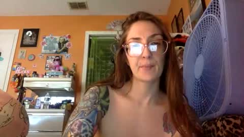 hi guys im back on here 3 online show from 02.23.26