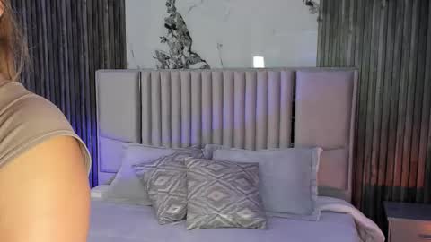 Lilly Ortiz online show from 02.09.26