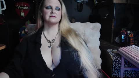 Lillyth Eden online show from 12.18.25