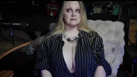Lillyth Eden online show from 05.22.26