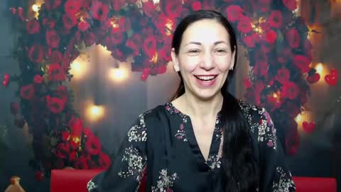 lilugrants online show from 02.04.25