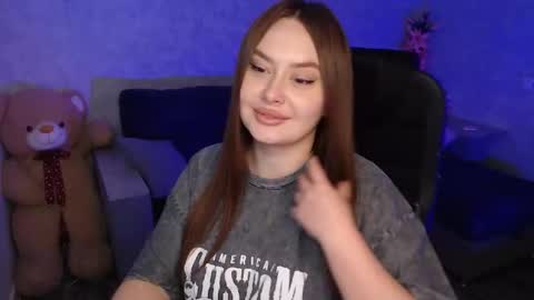 lily_baker_ online show from 02.05.26