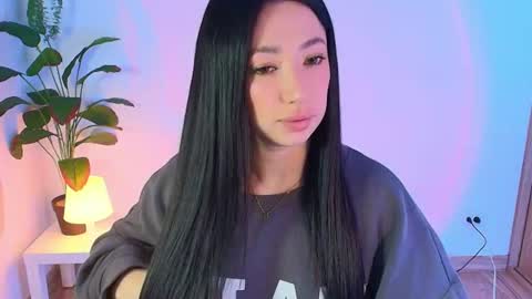Snapshot of lily_evans_ chatting on 06.17.26 just lily online show from 06.17.26