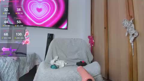 Snapshot of lily_evil chatting on 06.23.26 online show from 06.23.26