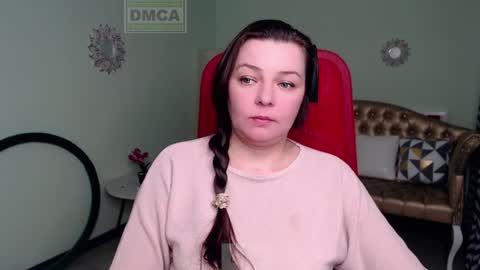 Lily online show from 01.10.25