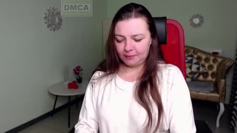 Lily online show from 02.22.25