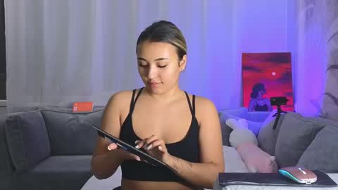 Lily online show from 02.16.25