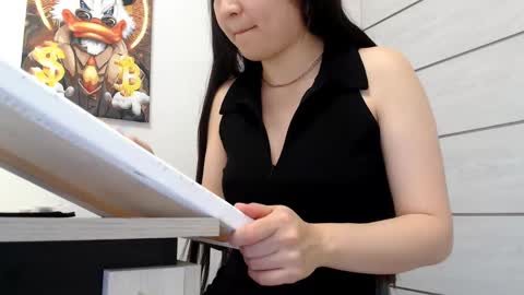Lily Litle online show from 12.04.24