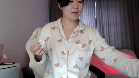 Lily Litle online show from 10.17.25