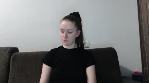 lily_love_x online show from 04.02.26