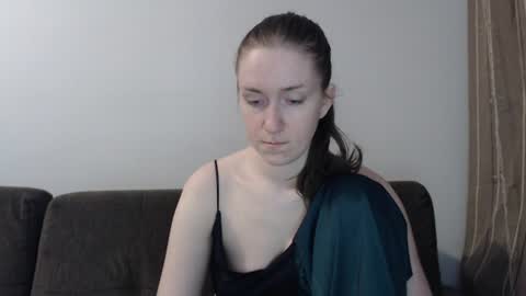 Snapshot of lily_love_x chatting on 06.25.26 lily_love_x online show from 06.25.26