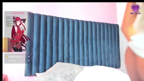 Lily Miiller online show from 01.27.25