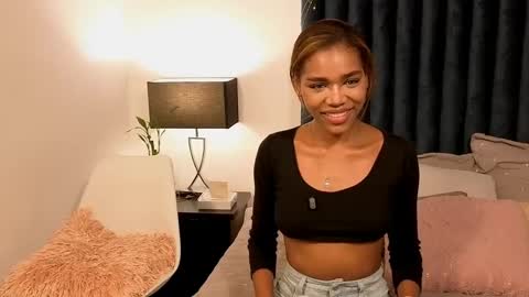 Lily Miiller online show from 09.23.25