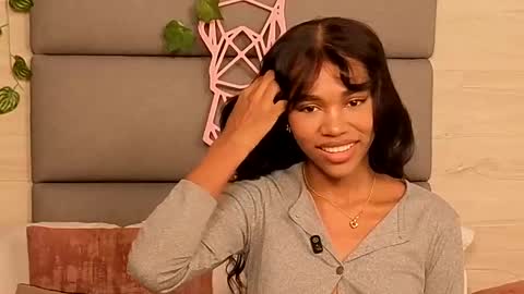 Lily Miiller online show from 10.23.25