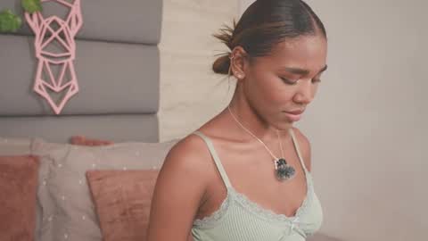 Lily Miiller online show from 11.15.25