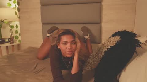 Lily Miiller online show from 02.26.26