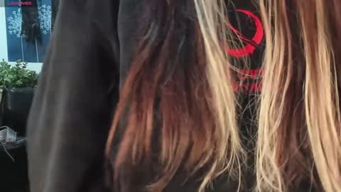 Lily online show from 01.09.25