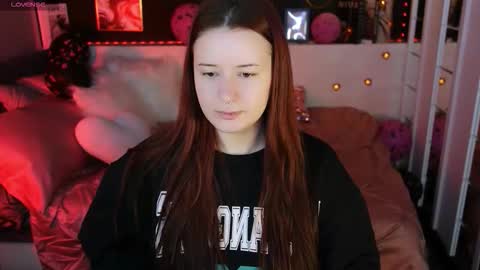 Snapshot of lily_moonlight chatting on 02.10.26 Lily online show from 02.10.26