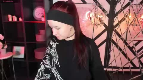 Snapshot of lily_moonlight chatting on 02.27.26 Lily online show from 02.27.26