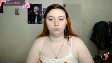 Snapshot of lily_shamy chatting on 01.21.25 Alice online show from 01.21.25