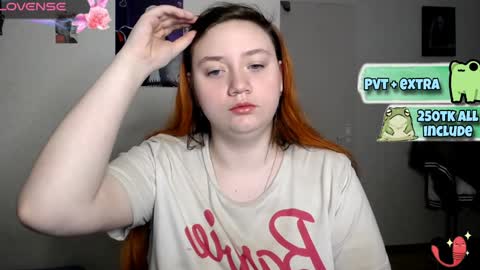 Snapshot of lily_shamy chatting on 02.03.25 Alice online show from 02.03.25