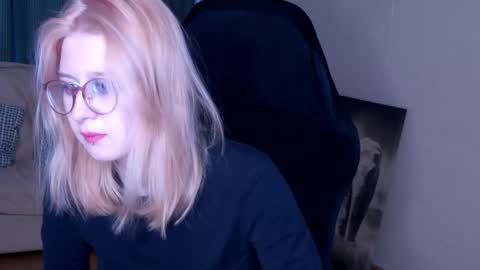 Lily Spark online show from 05.19.26