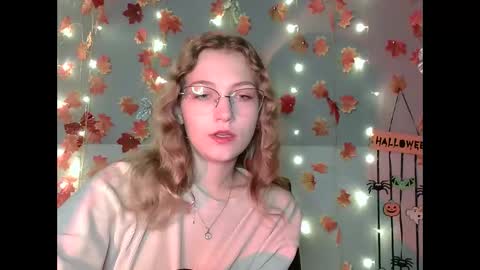 small lily online show from 10.16.25