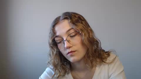 small lily online show from 03.04.26