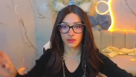 Snapshot of lily_tx chatting on 06.07.26 Follow me.. Live 730 to 1400 online show from 06.07.26