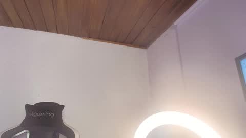 lily_waist online show from 10.21.25