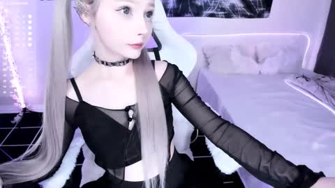 Lily online show from 12.04.25