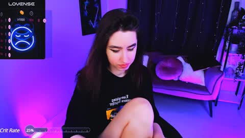 Snapshot of lily_xbaby chatting on 12.08.24 LILY online show from 12.08.24