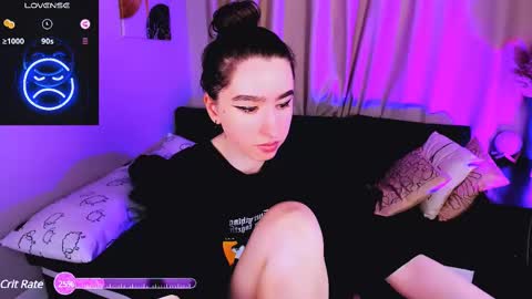 Snapshot of lily_xbaby chatting on 03.12.25 LILY online show from 03.12.25