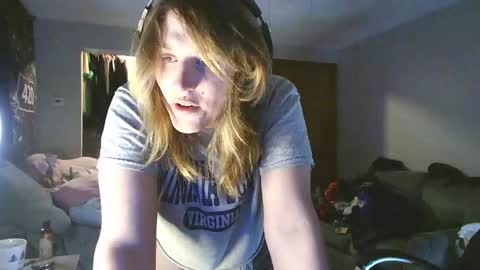 Snapshot of lilybvixen chatting on 04.26.26 lilybvixen online show from 04.26.26