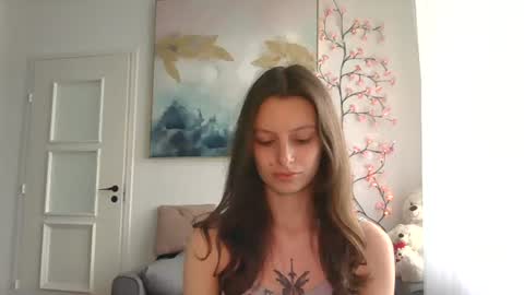 Snapshot of lilycandy_ chatting on 06.19.26 lilycandy_ online show from 06.19.26