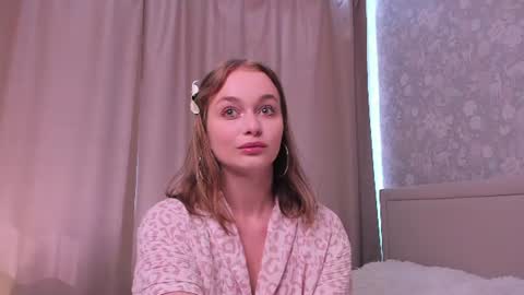 lilycoliins online show from 07.11.26