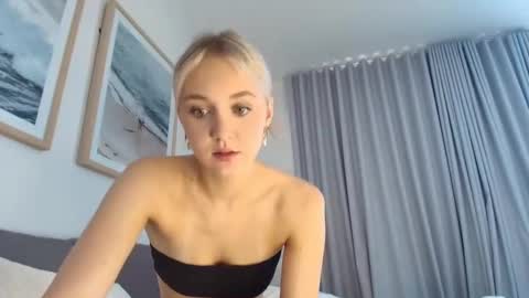 Snapshot of lilyflex chatting on 04.05.26 lilyflex online show from 04.05.26