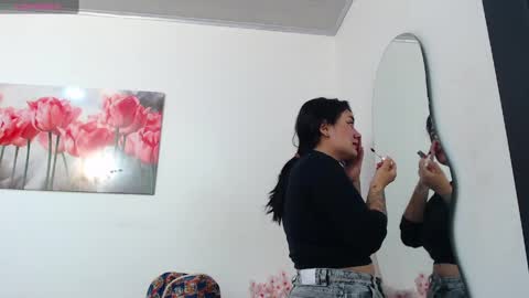 lilyfox23 online show from 04.18.26