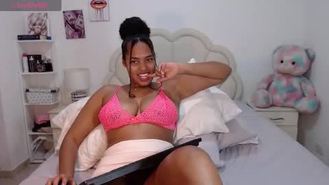 Snapshot of lilyjacksonn chatting on 02.21.25 Lily.. online show from 02.21.25