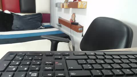 lilyjamesx online show from 01.11.25