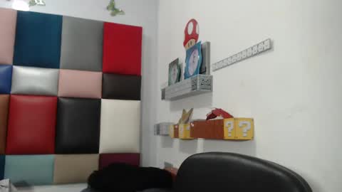 lilyjamesx online show from 01.13.25