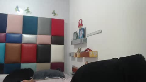 lilyjamesx online show from 01.14.25