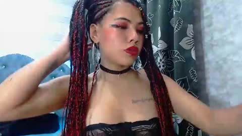 lilyjamesx online show from 02.13.25