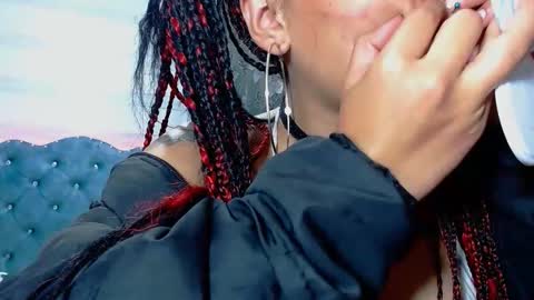 lilyjamesx online show from 02.16.25