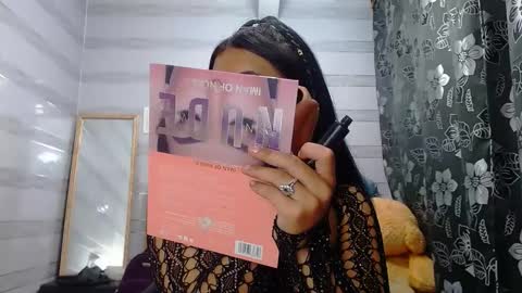 lilyjamesx online show from 02.19.25