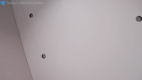 Lilia online show from 10.18.25