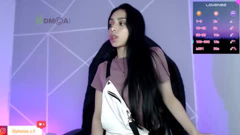 Snapshot of lilylouisee_ chatting on 03.25.26 Liliana louise online show from 03.25.26