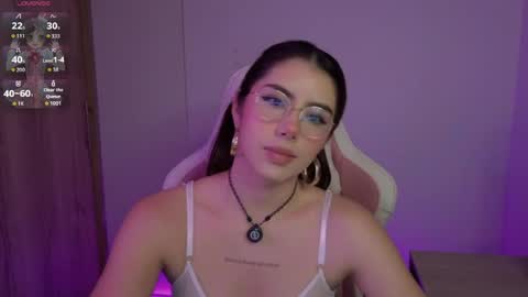 Snapshot of lilyrouse_ chatting on 04.17.26 lily help me to collect more cosplay online show from 04.17.26