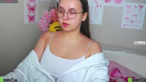 Lily online show from 10.08.25